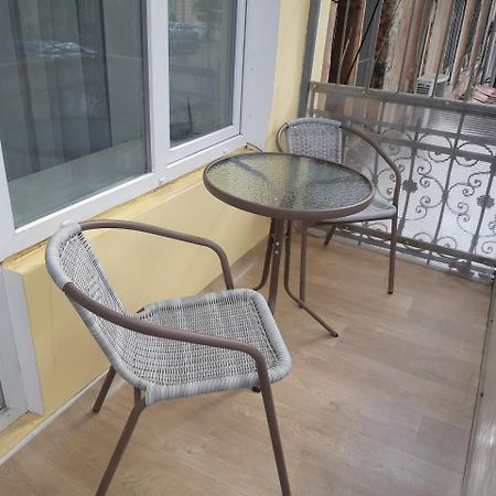 Ferienwohnung 75 Katerynyns'Ka Street Odessa Exterior foto